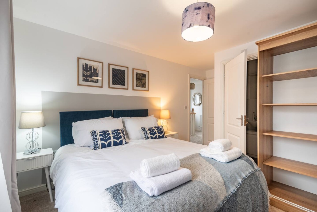 Mon Bank II* Contractors* Parking*Sleeps 5 in 73 Monmouth Castle Drive - Property image 15 - VivreStays