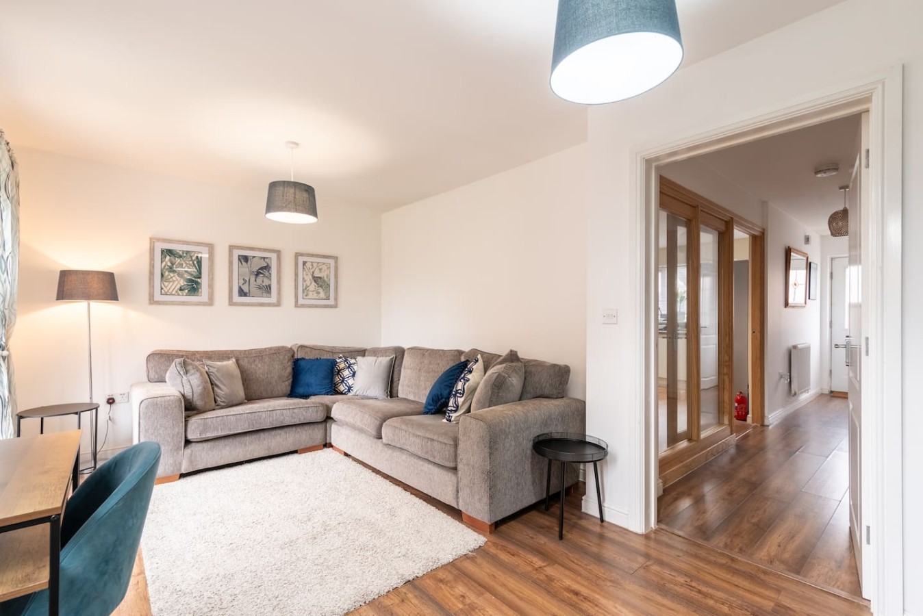 Mon Bank II* Contractors* Parking*Sleeps 5 in 73 Monmouth Castle Drive - Property image 2 - VivreStays