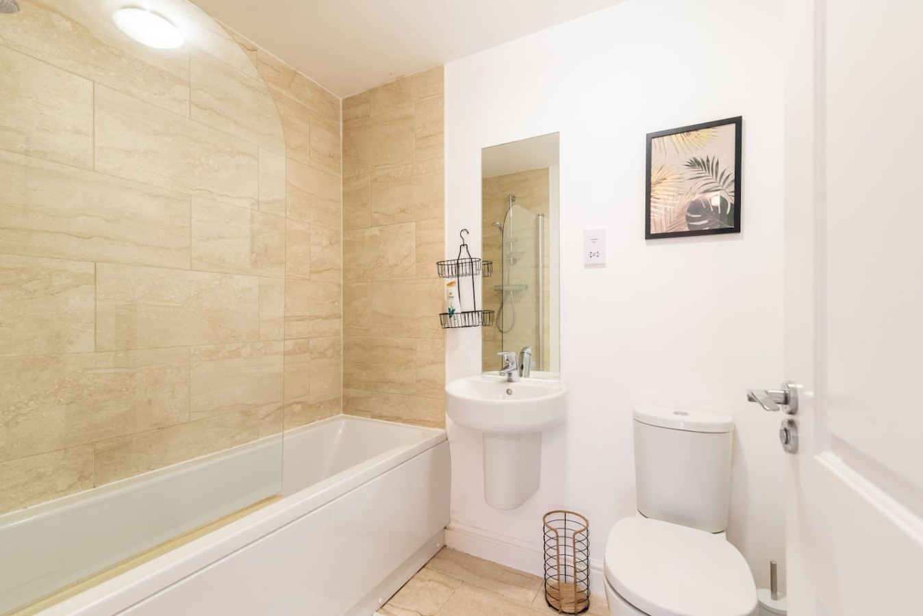Mon Bank House*Parking*Contractors*Sleeps 6 in 48 Monmouth Castle Drive - Property image 12 - VivreStays
