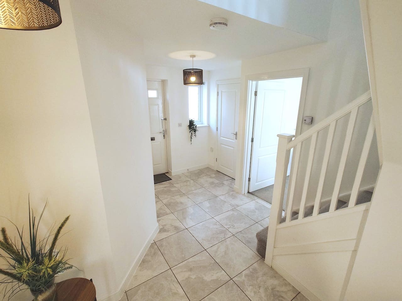 Glynn*House*Newport*sleeps 8*Groups*Parking in 45 Tandem Mill Road - Property image 17 - VivreStays