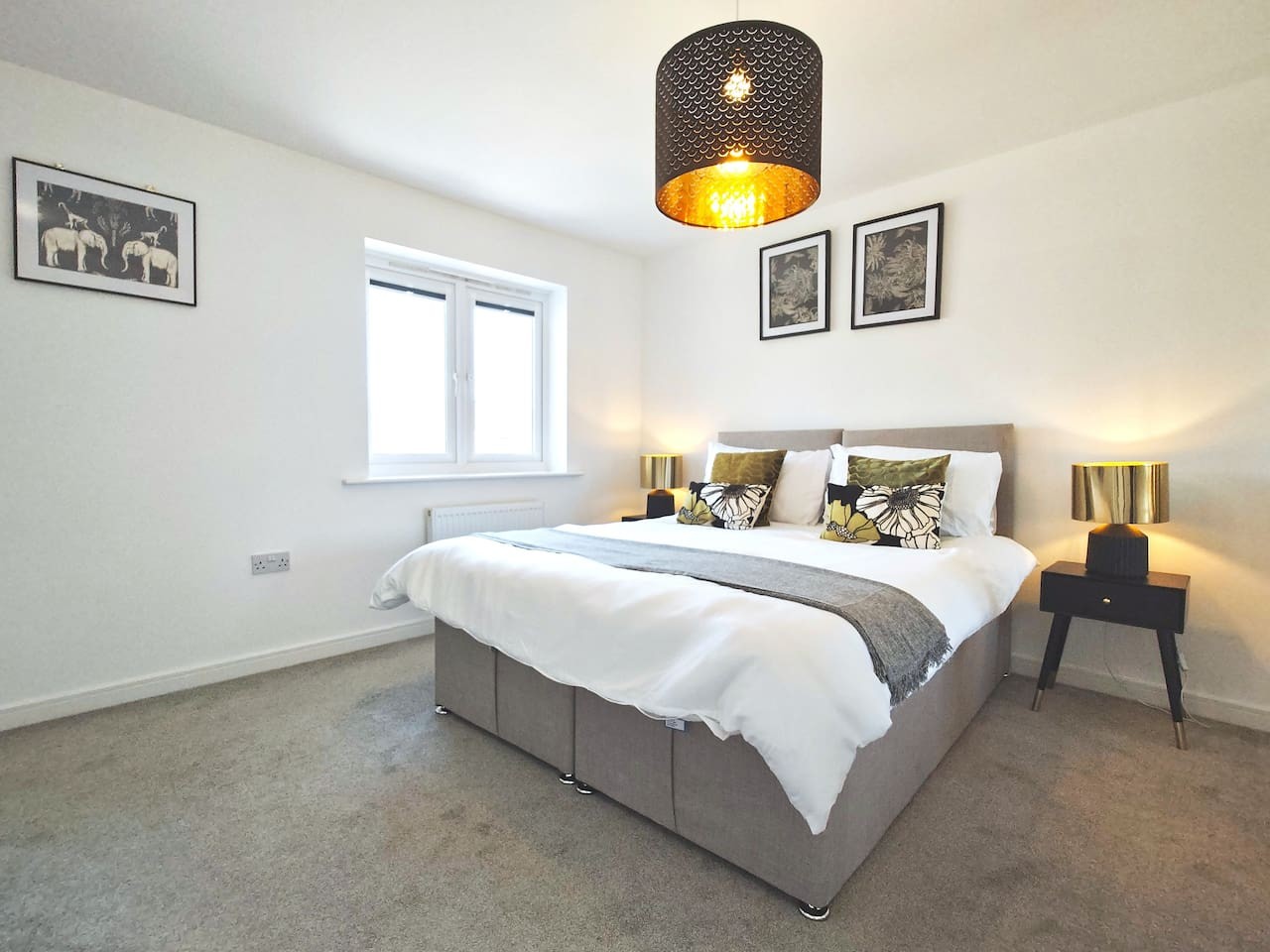 Glynn*House*Newport*sleeps 8*Groups*Parking in 45 Tandem Mill Road - Property image 4 - VivreStays