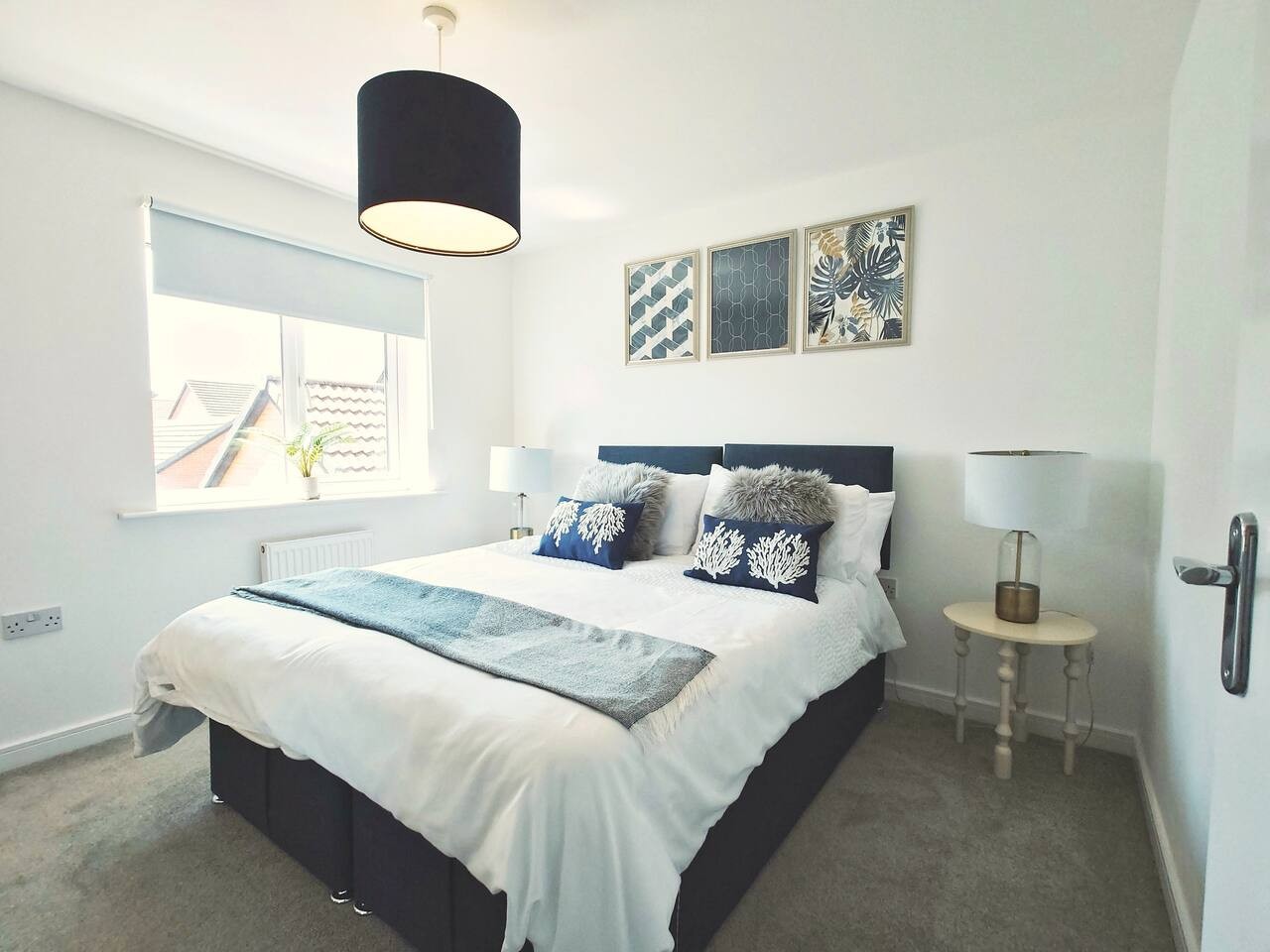 Glynn*House*Newport*sleeps 8*Groups*Parking in 45 Tandem Mill Road - Property image 7 - VivreStays