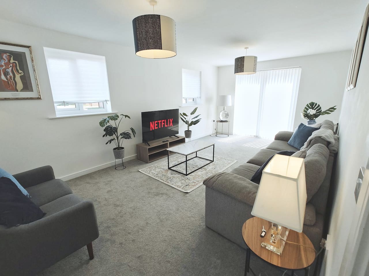 Glynn*House*Newport*sleeps 8*Groups*Parking in 45 Tandem Mill Road - Property image 10 - VivreStays