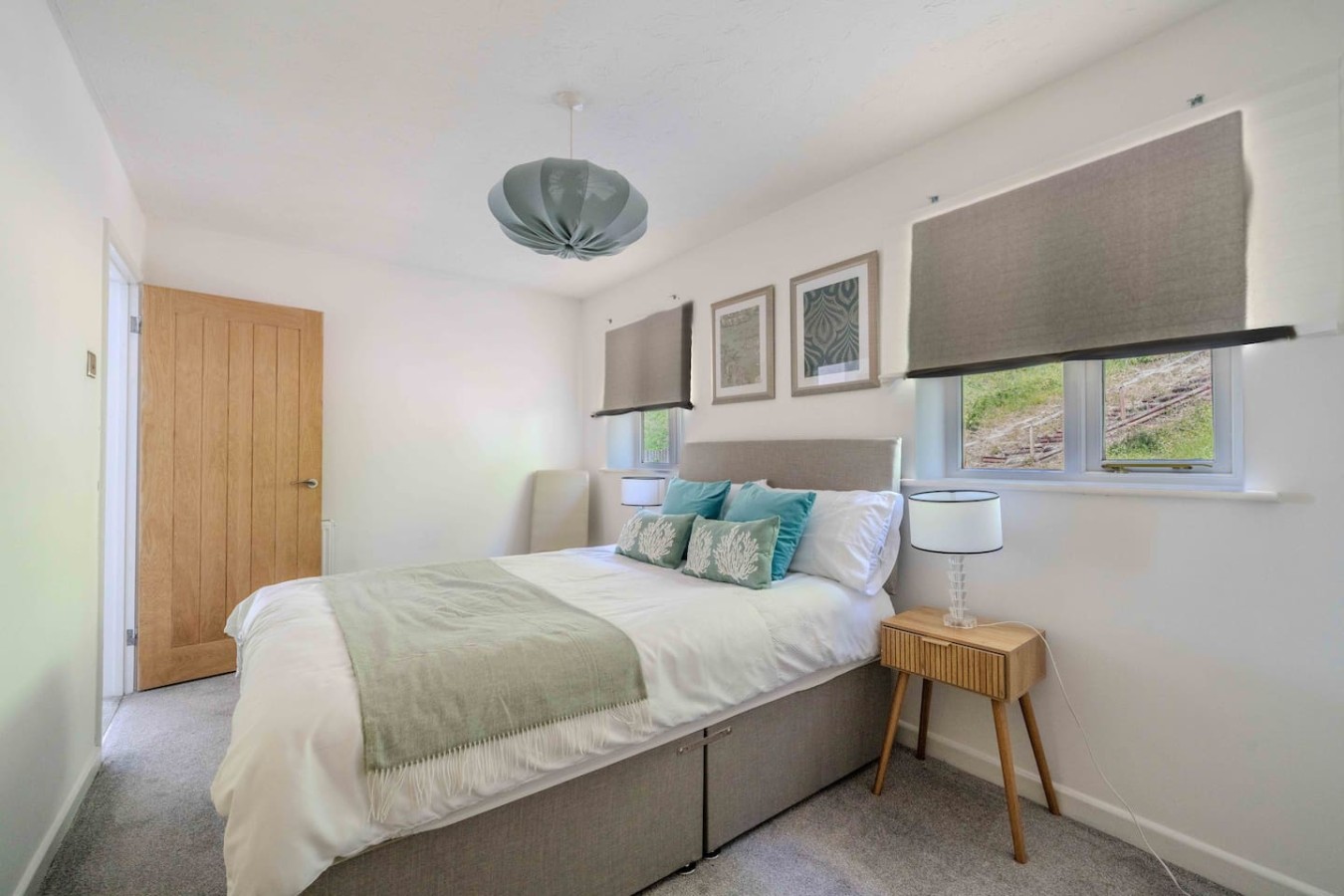 Horizon House*Sleeps 12*Parking*Corporate*Groups in 31 Glanwern Rise - Property image 30 - VivreStays