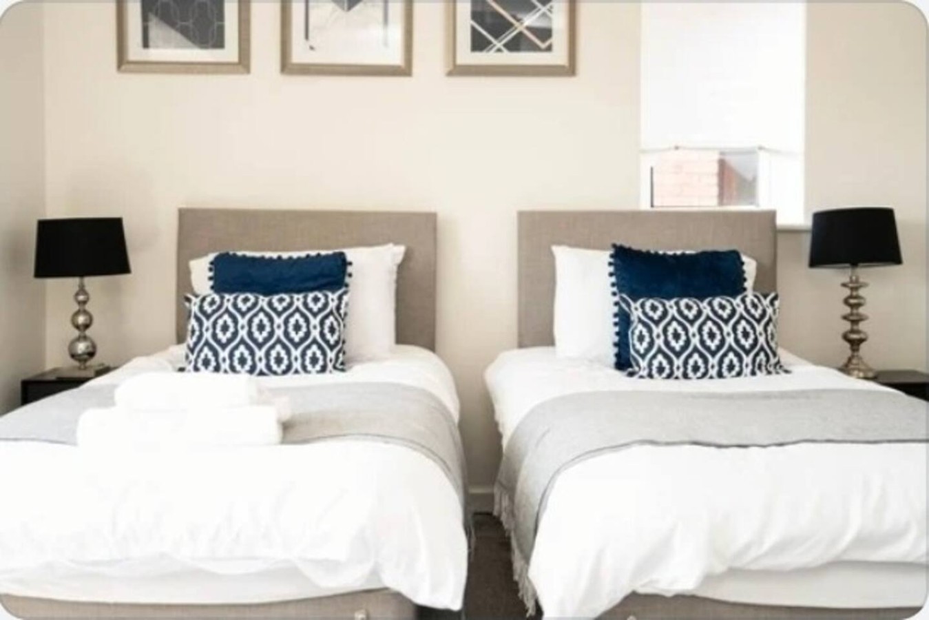 Horizon House*Sleeps 12*Parking*Corporate*Groups in 31 Glanwern Rise - Property image 33 - VivreStays