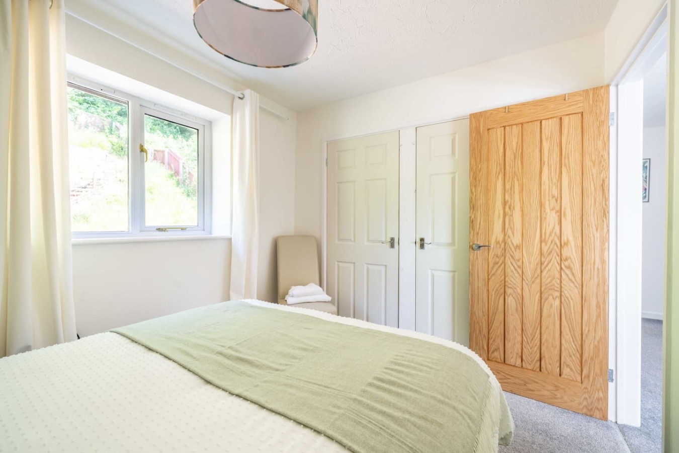 Horizon House*Sleeps 12*Parking*Corporate*Groups in 31 Glanwern Rise - Property image 35 - VivreStays