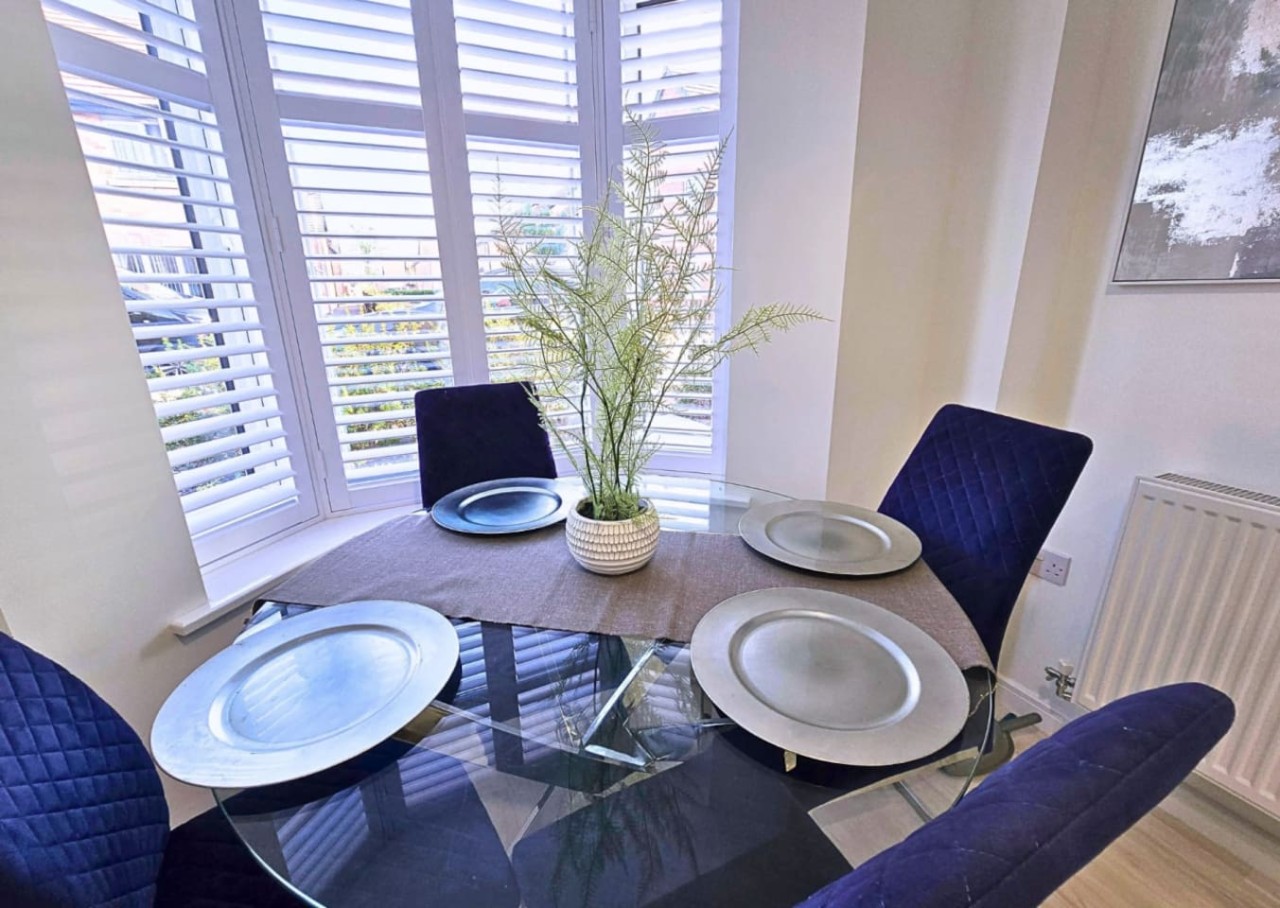 Wayfield House*Sleeps 5*Groups*Parking in 15 Chapel Field Way - Property image 9 - VivreStays