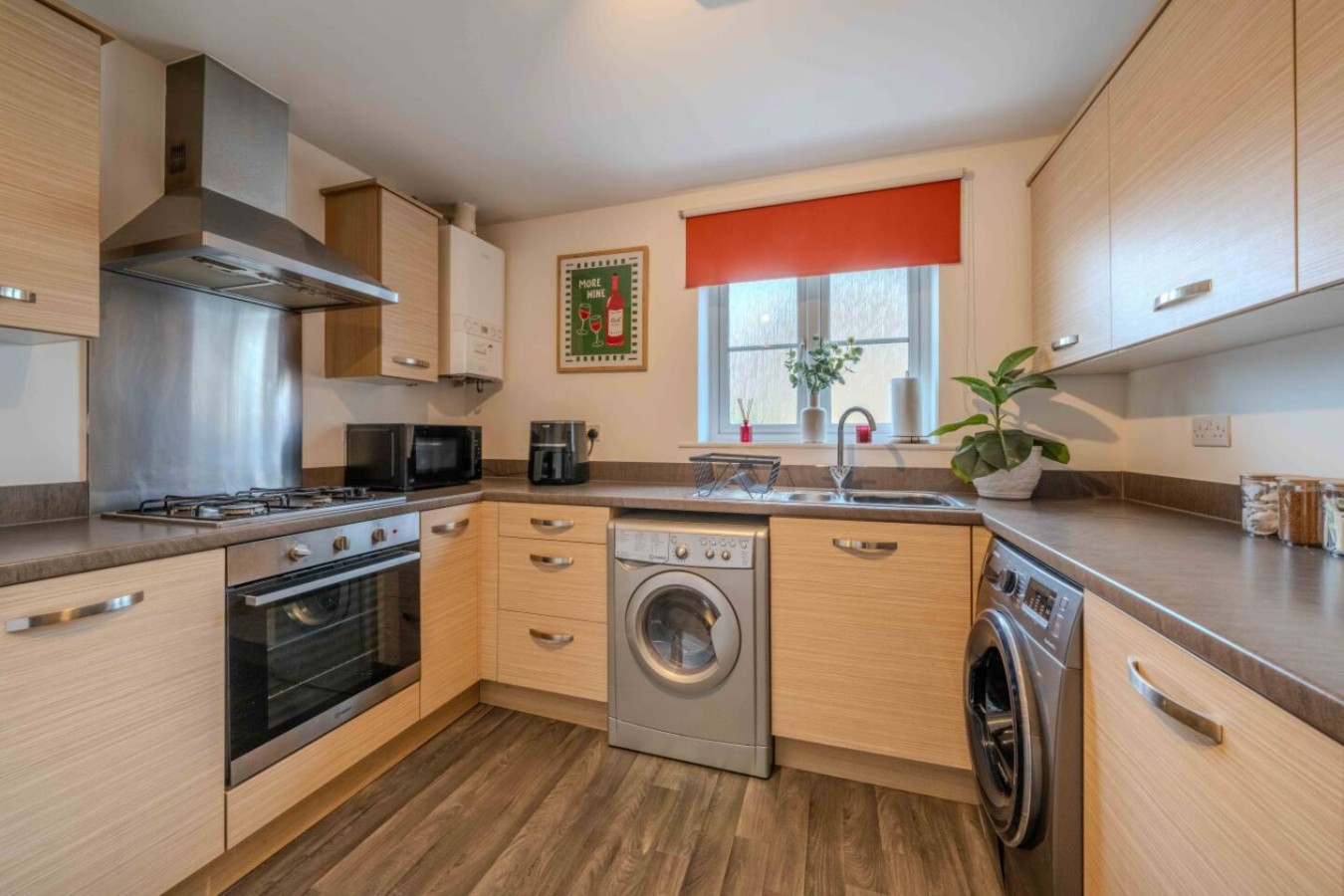 The Coach House, Charming 2 bed Apt, Free Parking in 12 Beading Close - Property image 7 - VivreStays