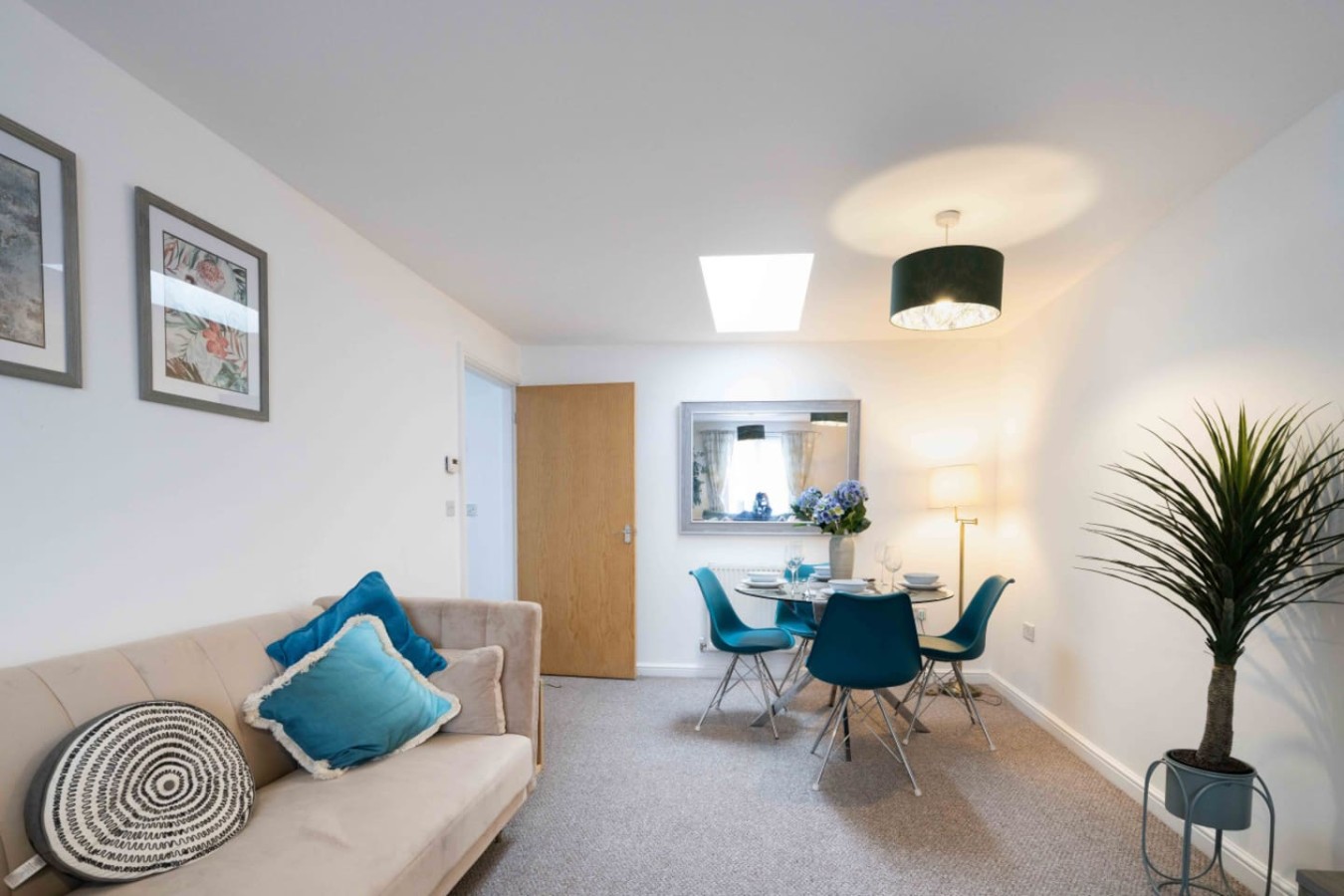 The Coach House, Charming 2 bed Apt, Free Parking in 12 Beading Close - Property image 9 - VivreStays