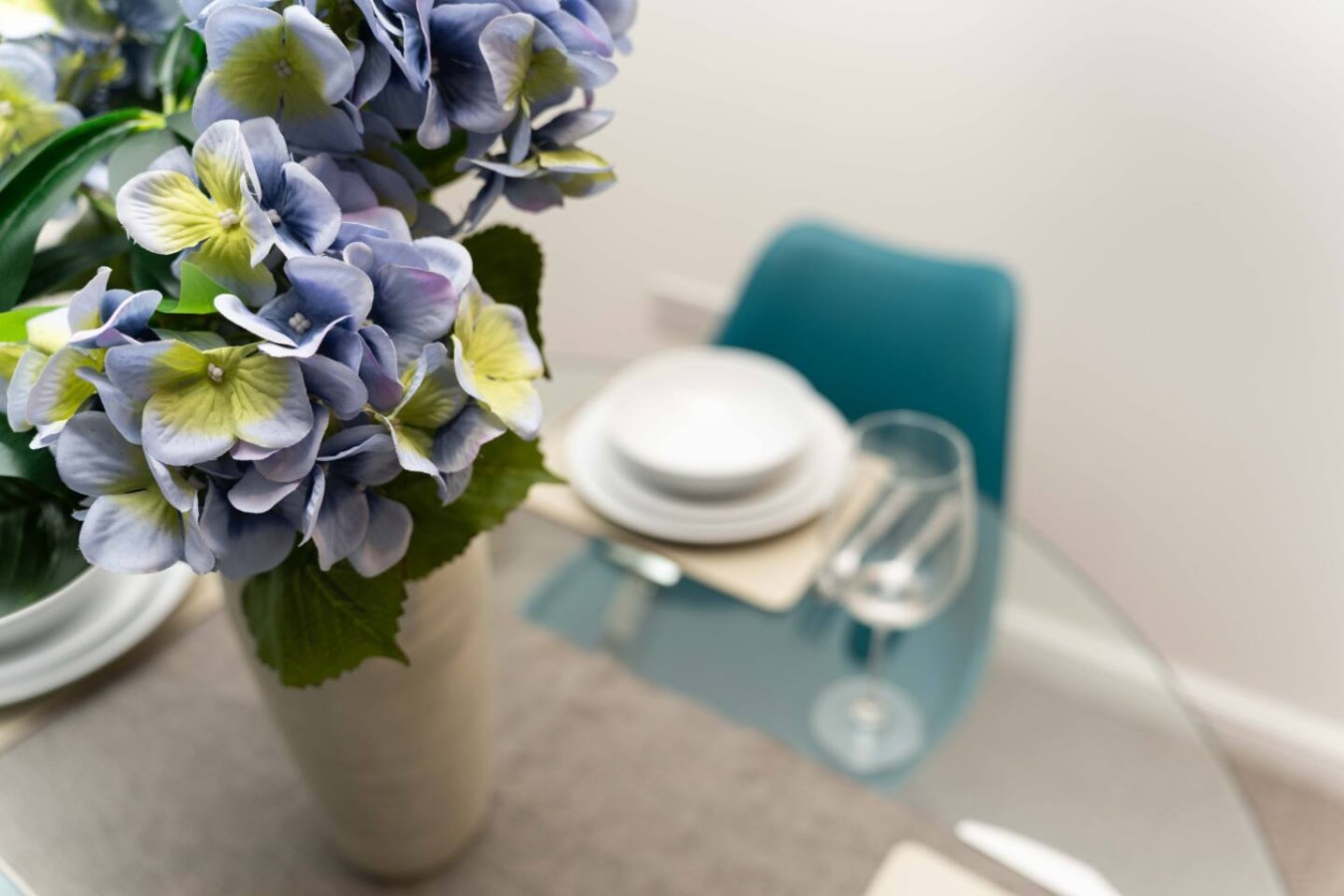 The Coach House, Charming 2 bed Apt, Free Parking in 12 Beading Close - Property image 12 - VivreStays