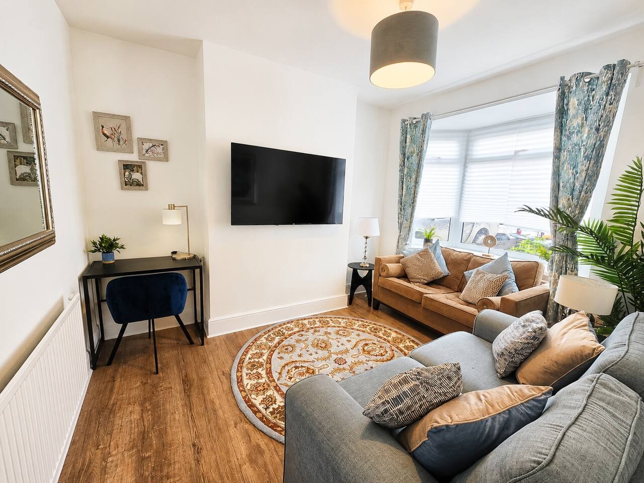 Somerton House*Sleeps 5*Contractors*Groups in 41 Somerton Road - Property image 8 - VivreStays
