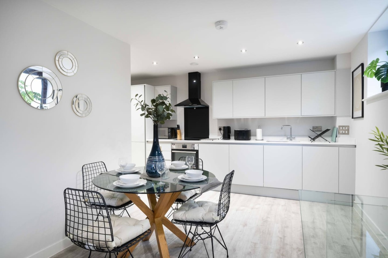 The Cumberland*Water Views*Central *Sleeps 5 in 2 Gas Ferry Road flat 12 - Property image 2 - VivreStays