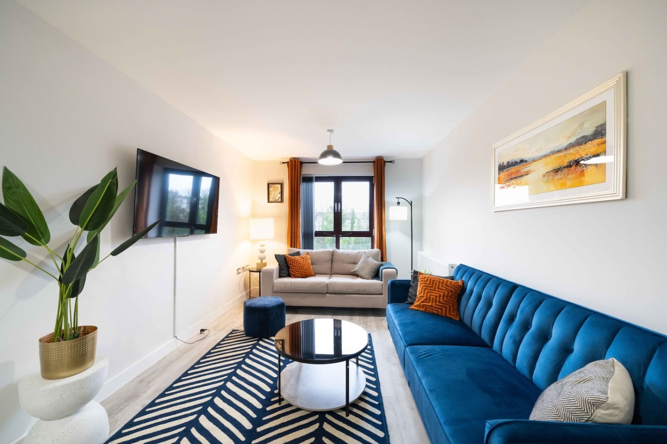 The Cumberland*Water Views*Central *Sleeps 5 in 2 Gas Ferry Road flat 12 - Property image 5 - VivreStays