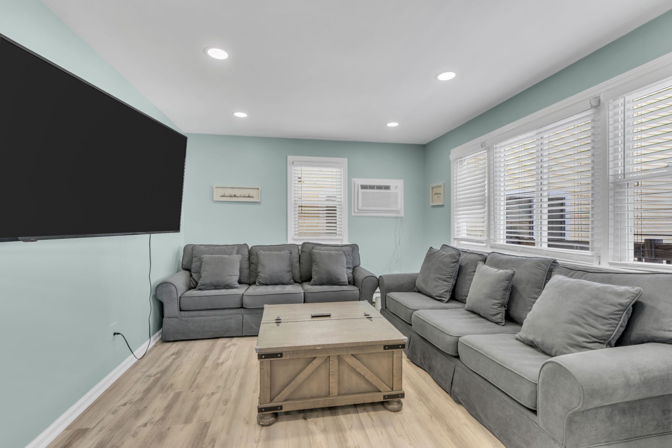 Paxley's: 2br Spacious Beach Haven - New Jersey