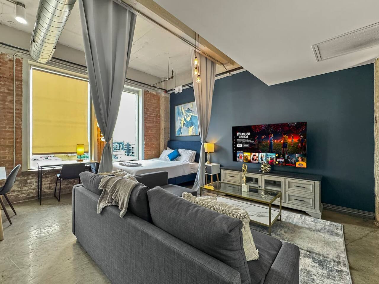 Comfy 605 | 3bd | Sleeps 14 | Free Parking - Dallas, TX