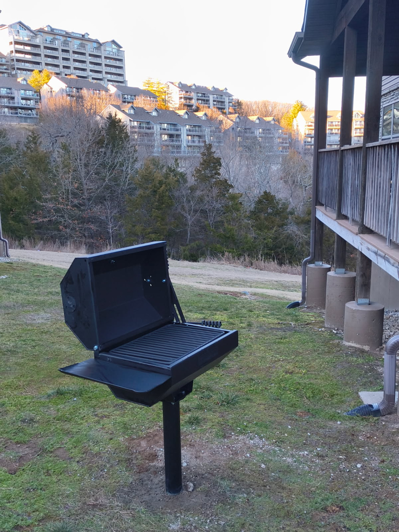 Grill02.jpg
