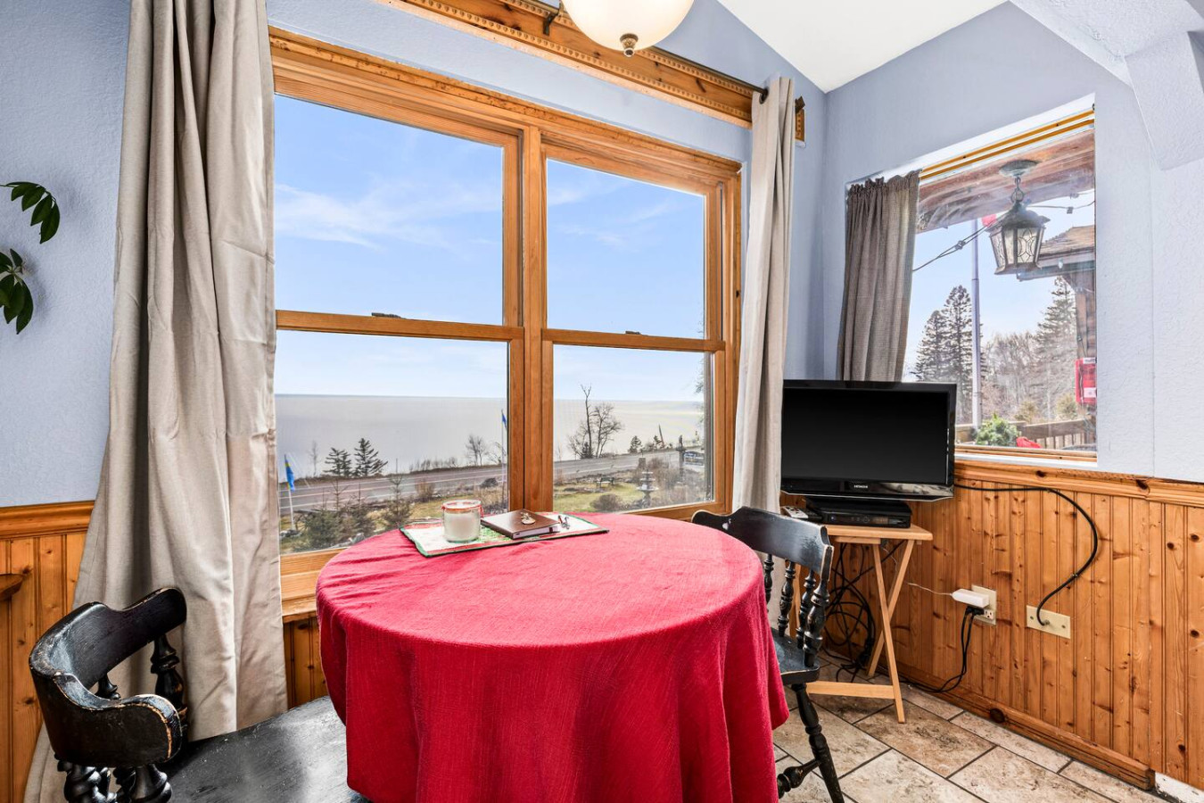 Table overlooking the gardens and Lake Superior