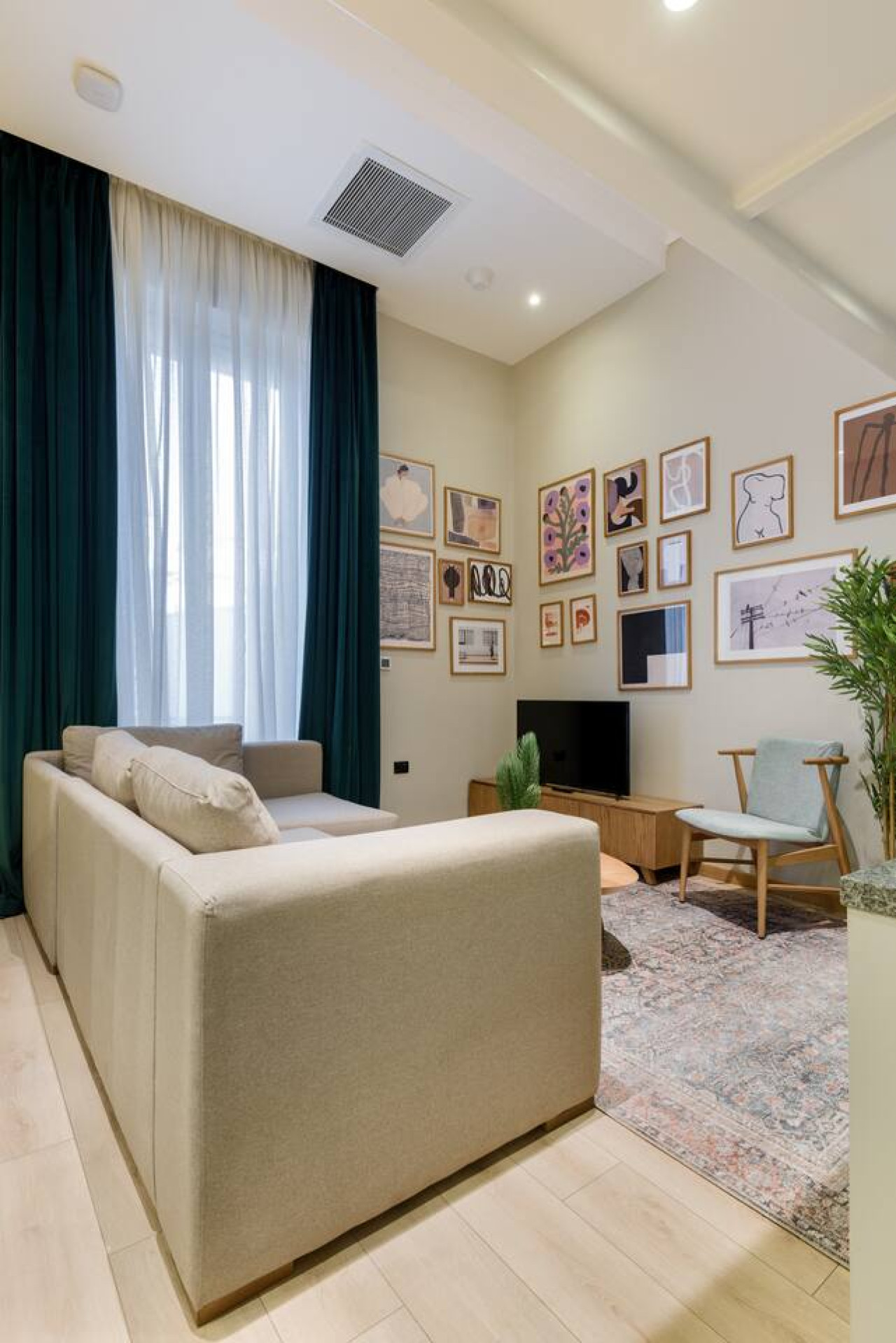 Historic Loft In Cairo Downtown in Cairo - interior view view 4