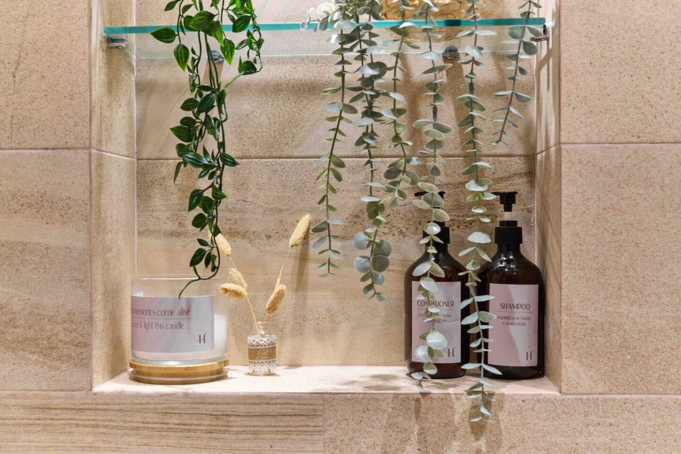 Family-friendly 2 Bdr Apart In Convenient Location in Cairo - kitchen view 3