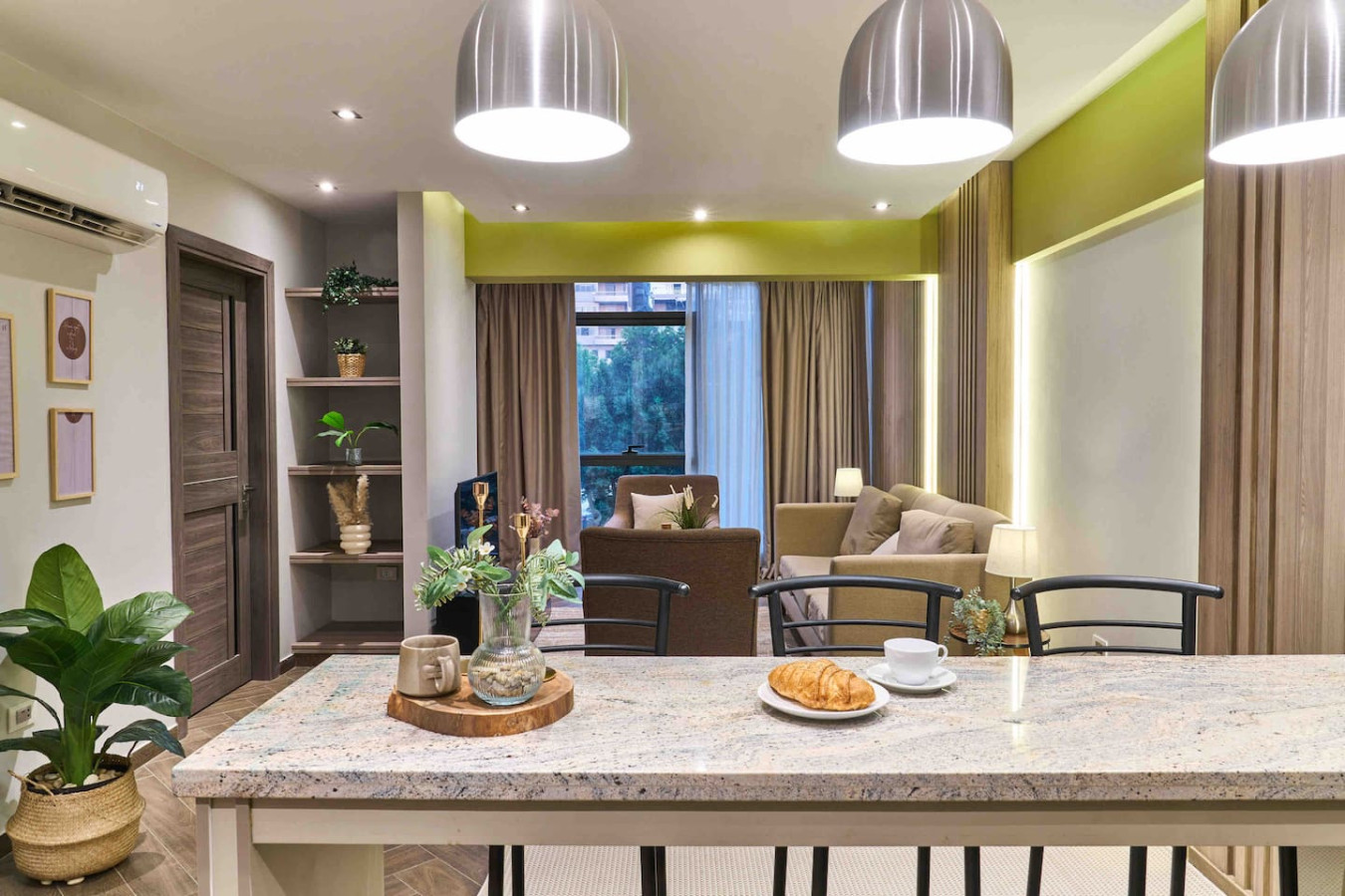 Family-friendly 2 Bdr Apart In Convenient Location in Cairo - bedroom view 2