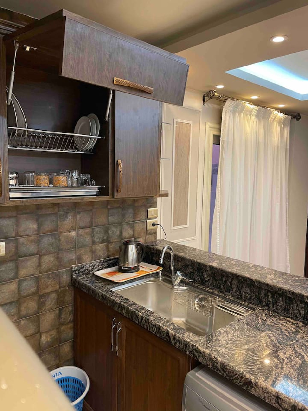 Superb One Bedroom Rooftop In The ❤️ Of Nasr City in Cairo - interior view view 5