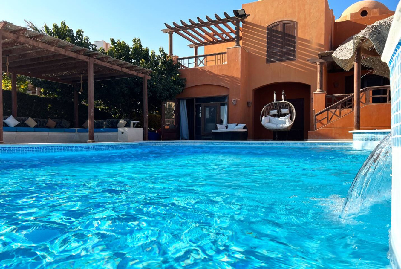 Spacious Large Private Villa By Sabina in Cairo - kitchen view 3