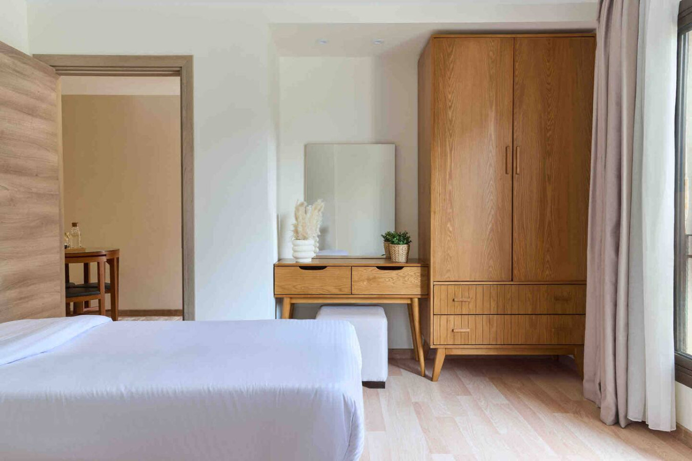 Comfy Beautiful Two Bedroom Apartment in Cairo - interior view view 5