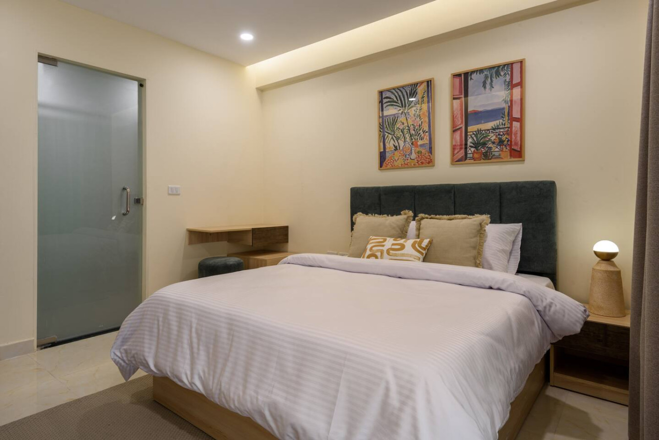 S102 | 8-min Airport Stay By Hazel Spaces in Nasr City - kitchen view 3