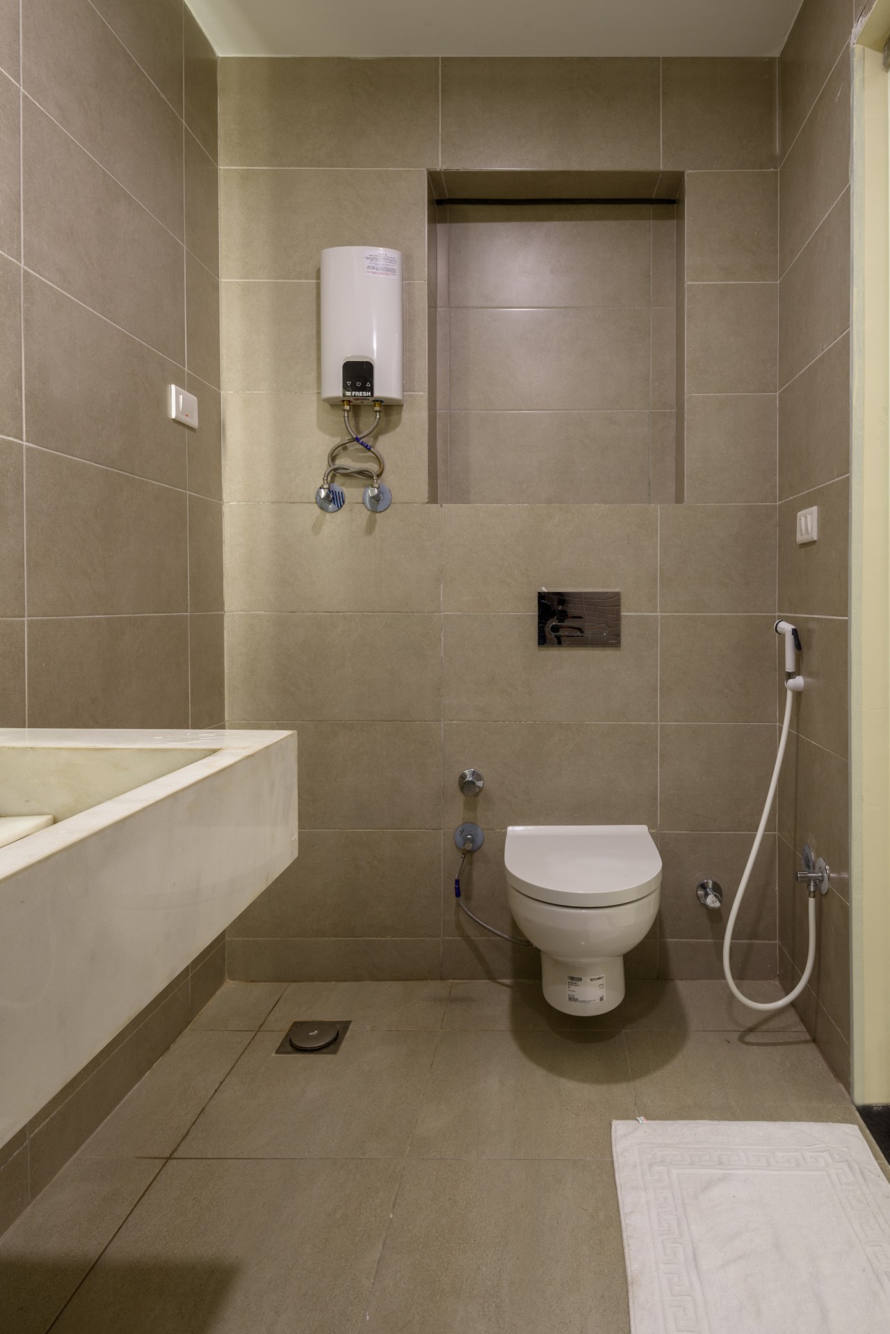 S104 | 8-min Airport Stay By Hazel Spaces in Nasr City - kitchen view 3