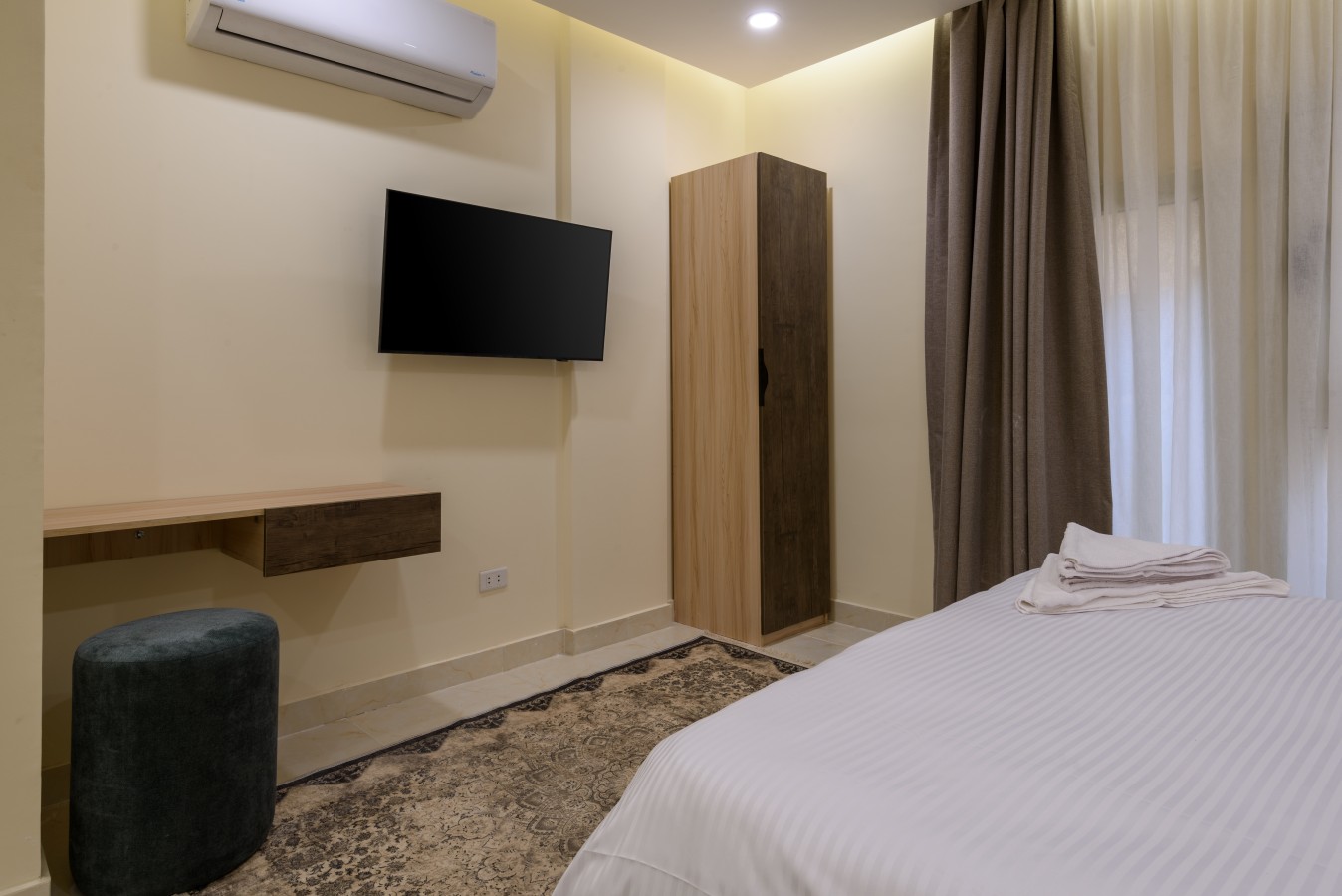 S105 | 8-min Airport Stay By Hazel Spaces in Nasr City - interior view view 4