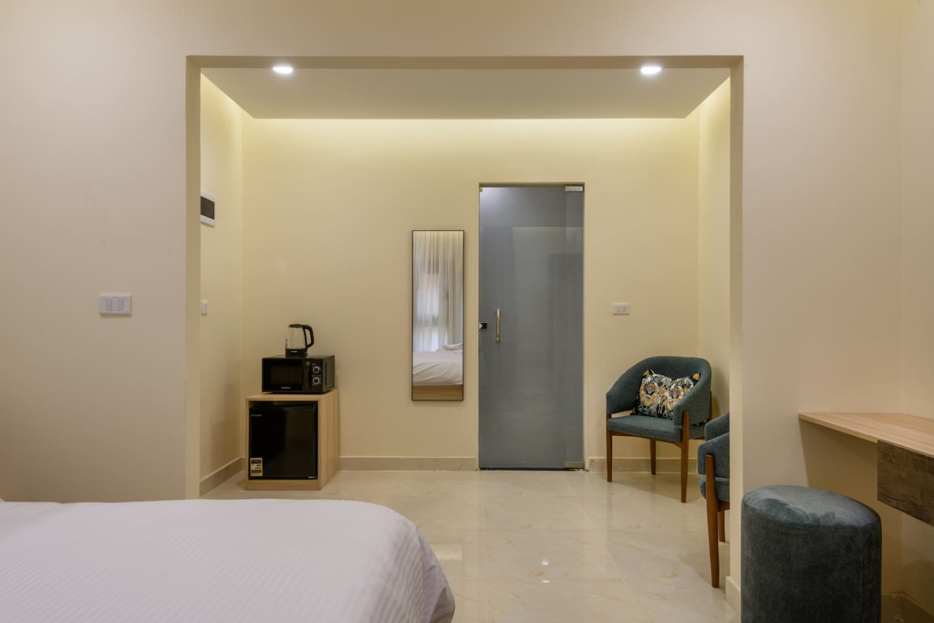 S105 | 8-min Airport Stay By Hazel Spaces in Nasr City - interior view view 5