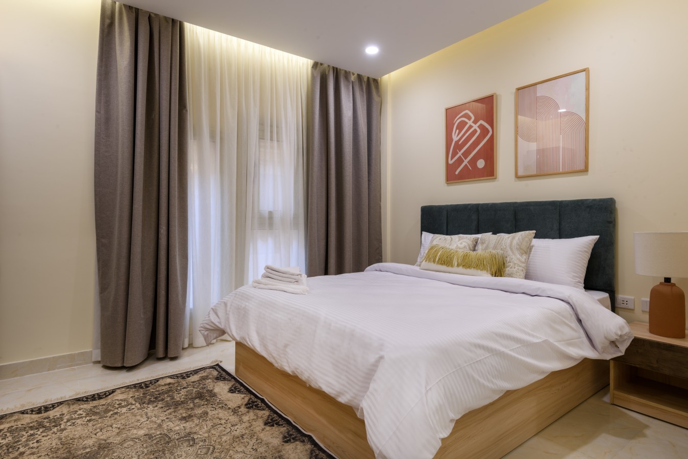 S105 | 8-min Airport Stay By Hazel Spaces in Nasr City - bedroom view 2