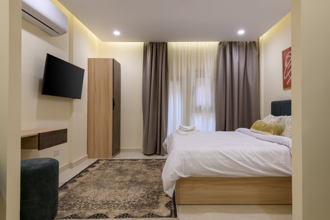 S105 | 8-min Airport Stay By Hazel Spaces in Nasr City - kitchen view 3