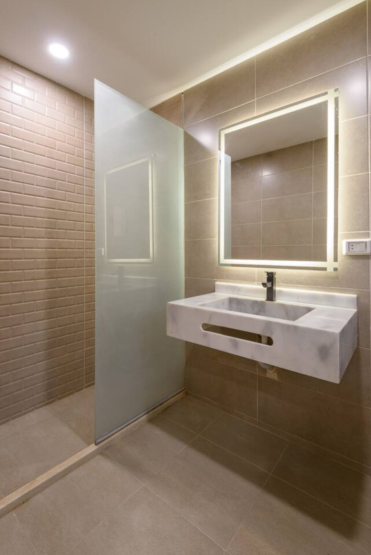 S201 | Airport Stay W/ Balcony | Hazel Spaces in Nasr City - interior view view 4