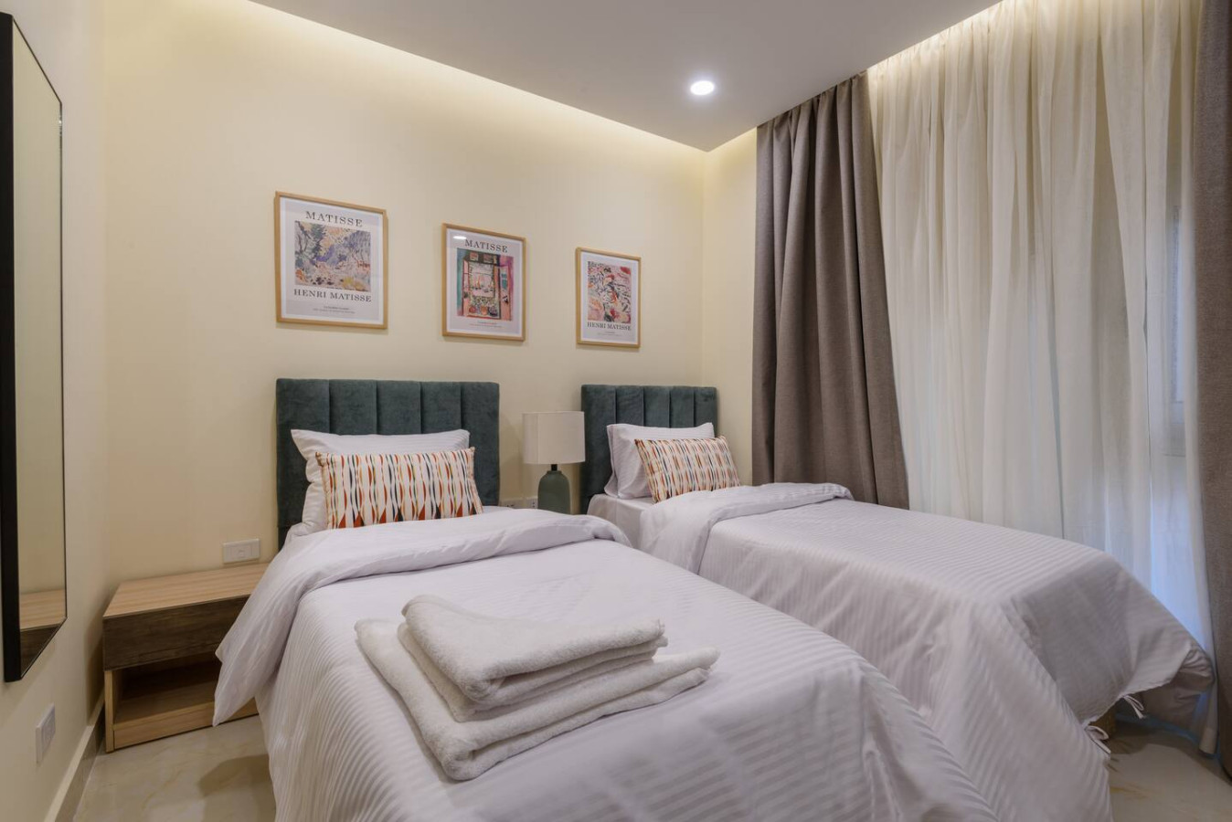 S202| 8-min Airport Stay By Hazel Spaces in Nasr City - kitchen view 3