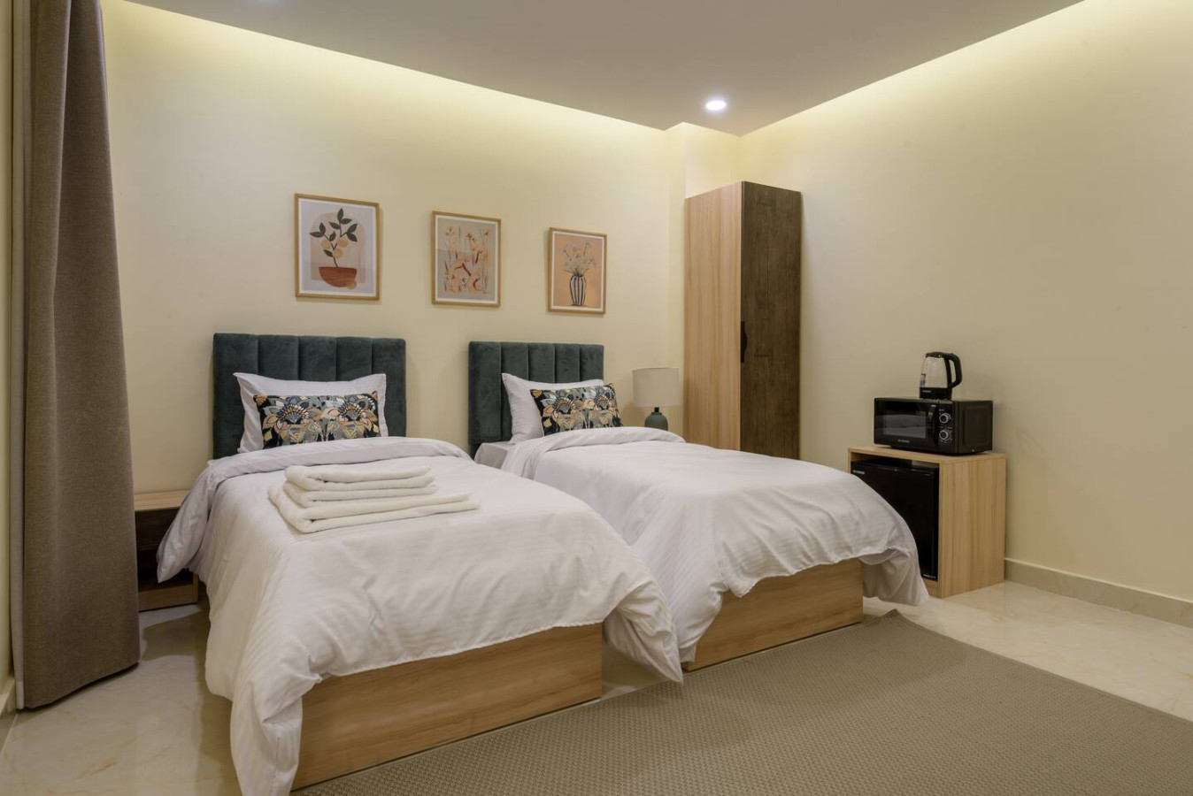 S 205 | 8-min Airport Stay By Hazel Spaces