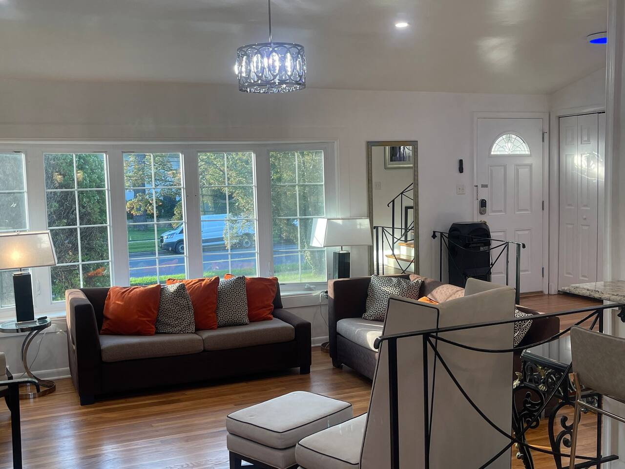 Sleeps 15! Huge Suburban Home near DC and Metro rental in Silver Spring