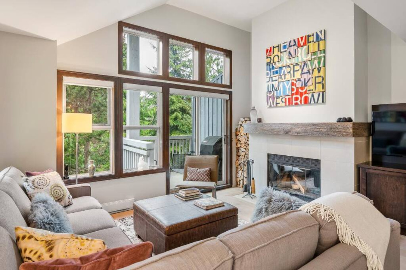 Stunning Hot Tub And Ski Access - Charming Family Retreat - Kanada