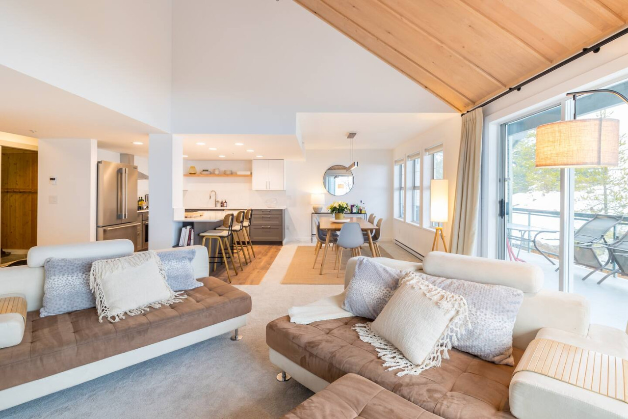 Spacious Condo With Bbq And Gas Fireplace - Cozy Mountain Retreat - Canadá