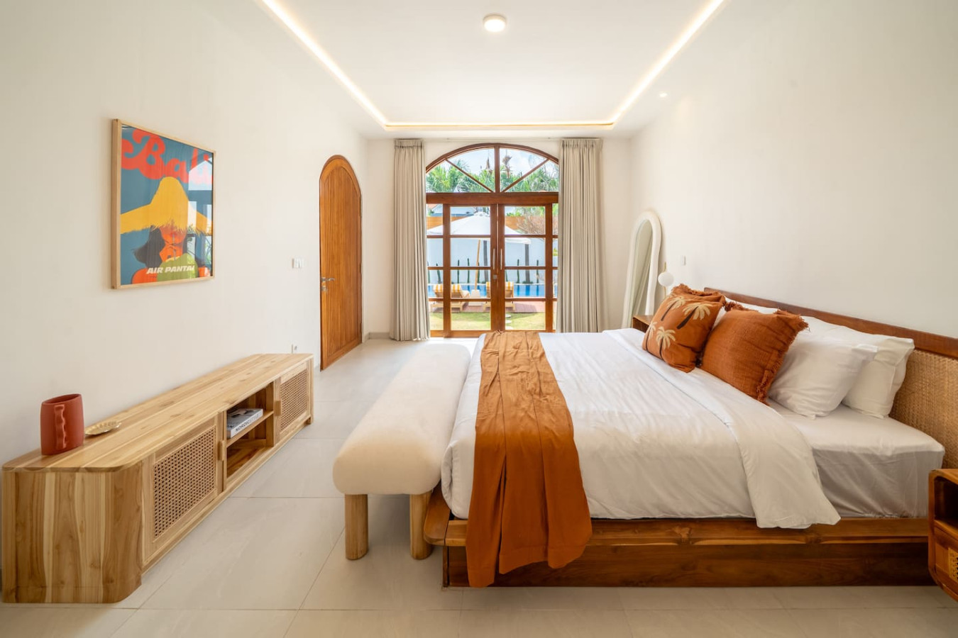 Minimalist Bedroom Retreat