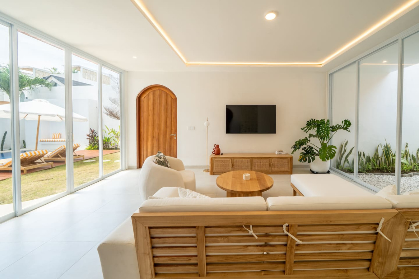 Indoor–Outdoor Living with Garden Views