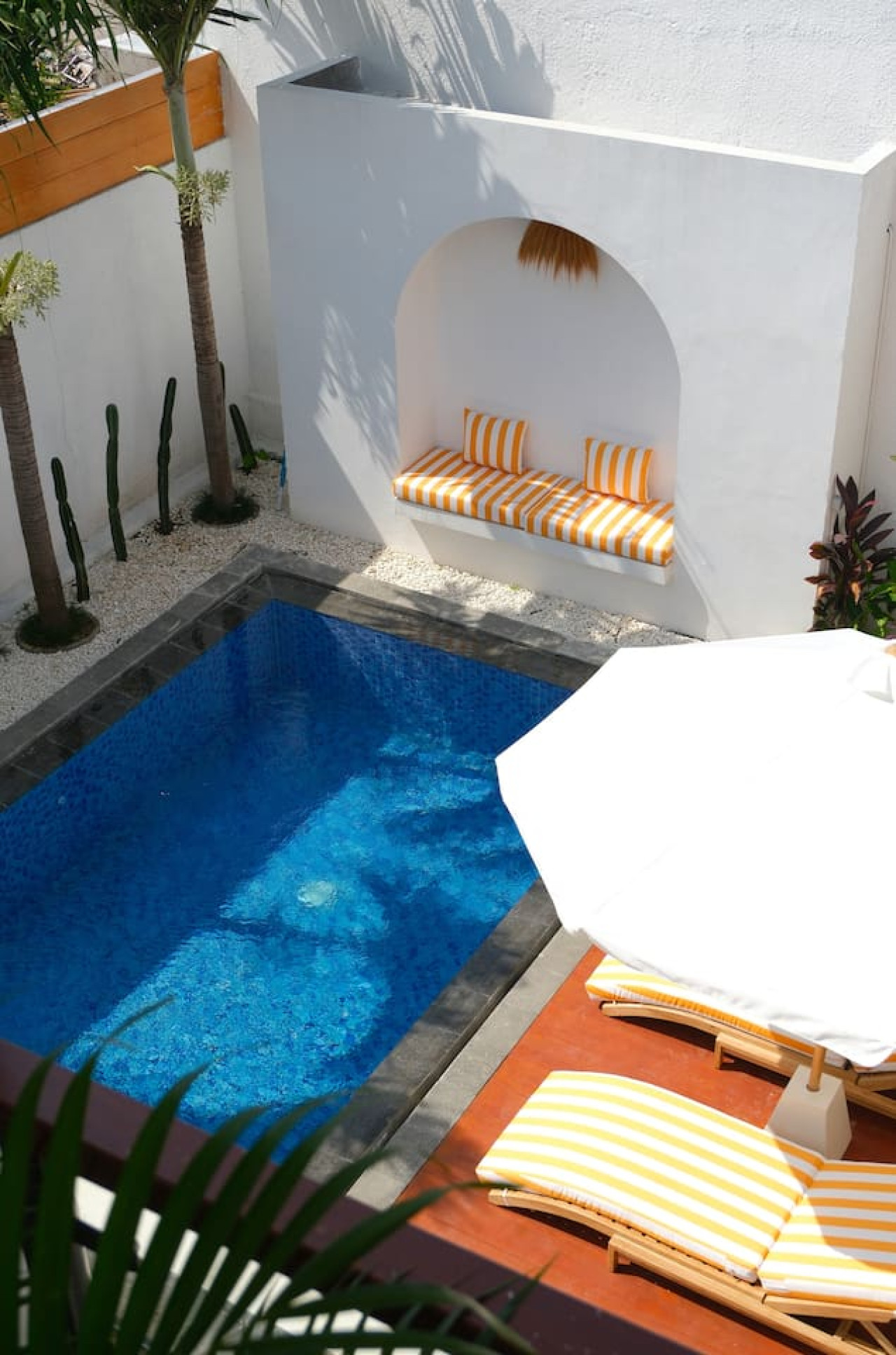 Relaxing Deck by the Pool