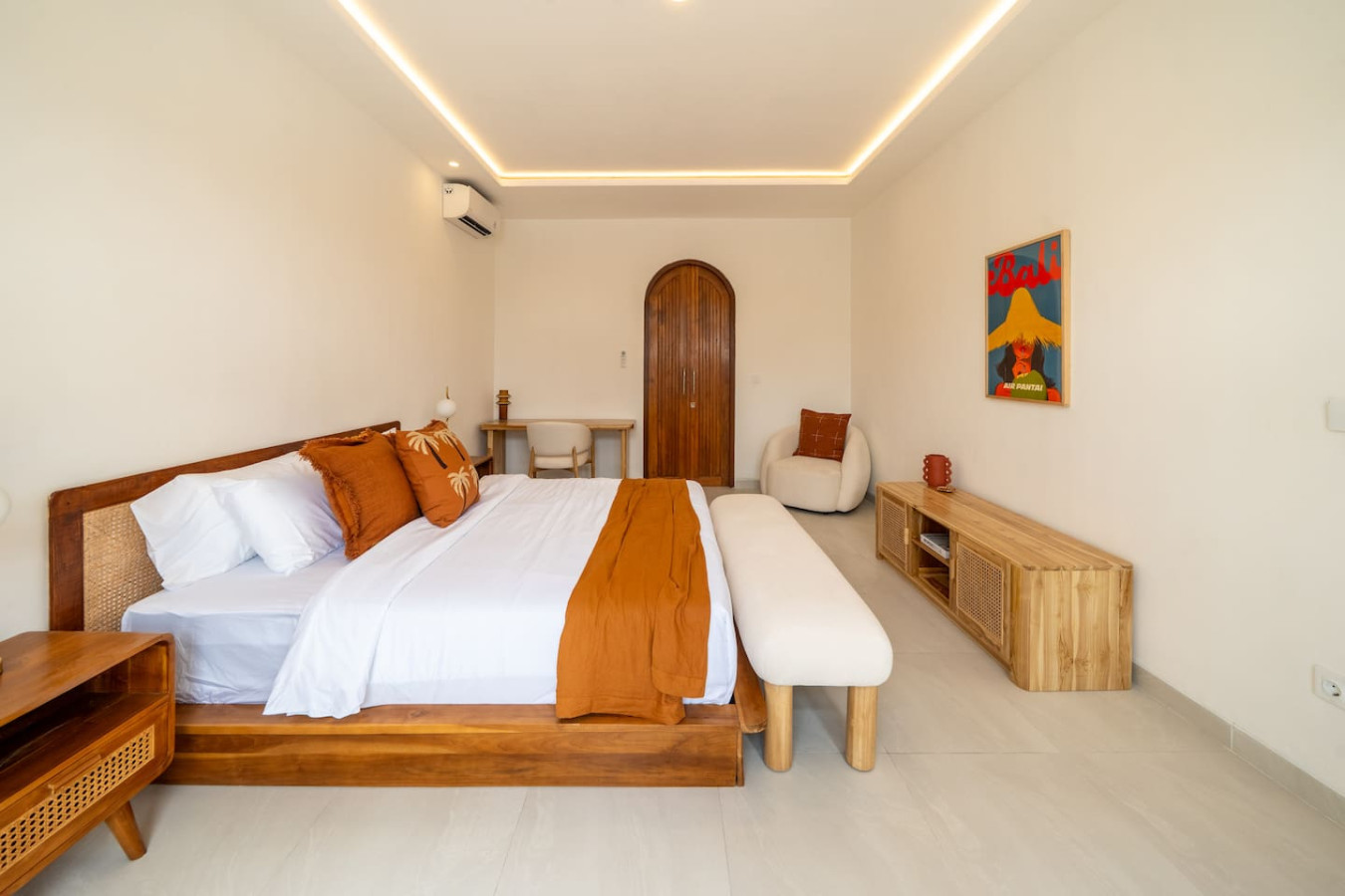 Bright & Spacious Master Bedroom
