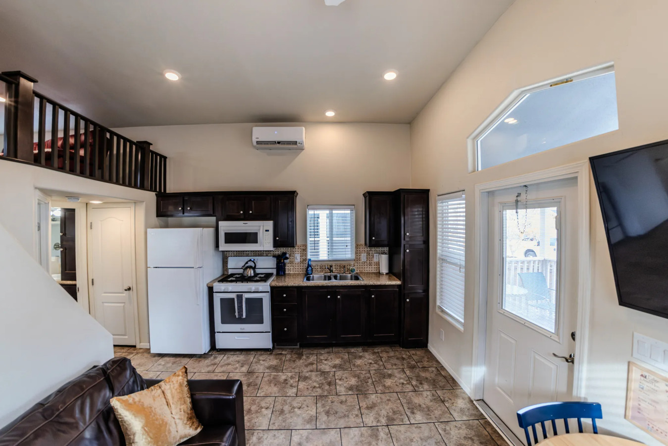 Portal Overlook Cabin #14