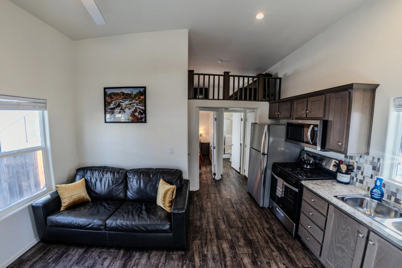 Mill Creek Falls Cabin #02