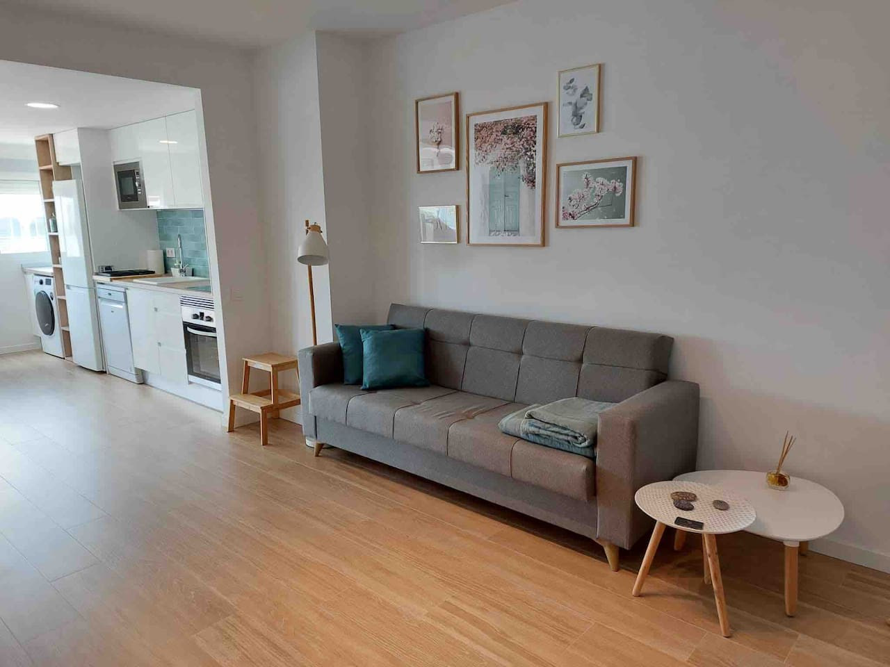 Play-Puig Beach Flat