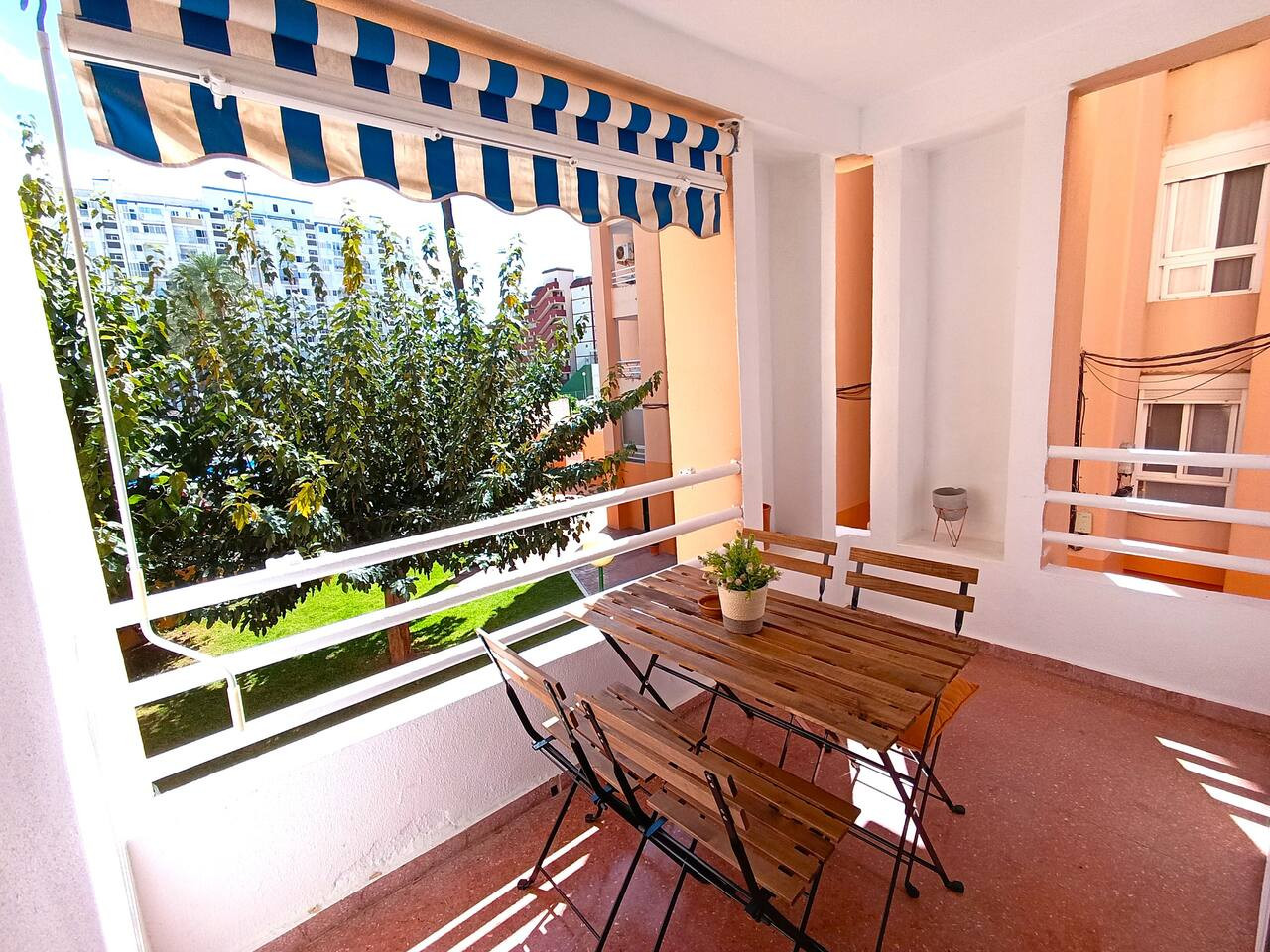 Premium Beach Flat