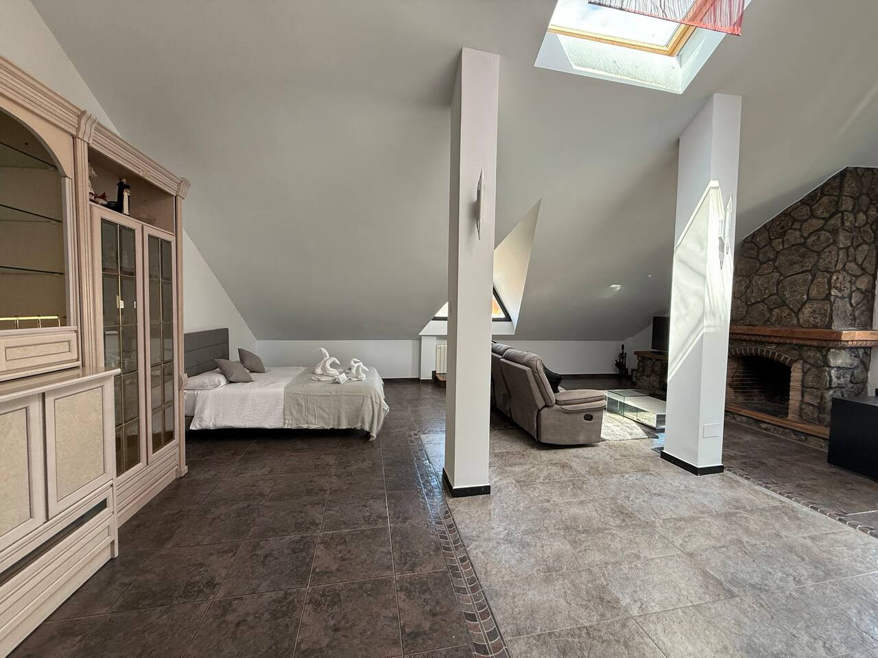 Chalet vanguardista Madrid — imagen adicional
