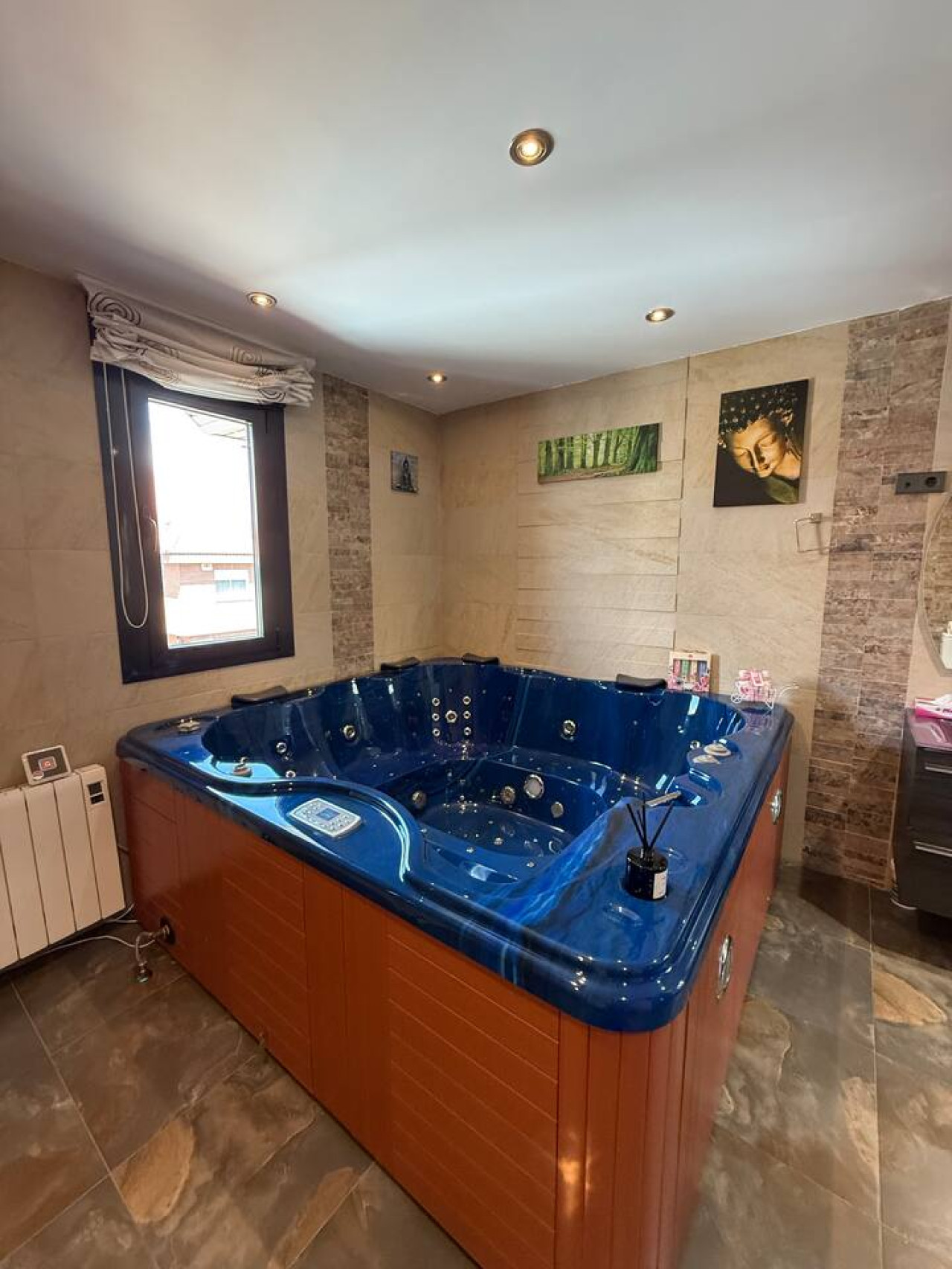 Chalet vanguardista Madrid — salón