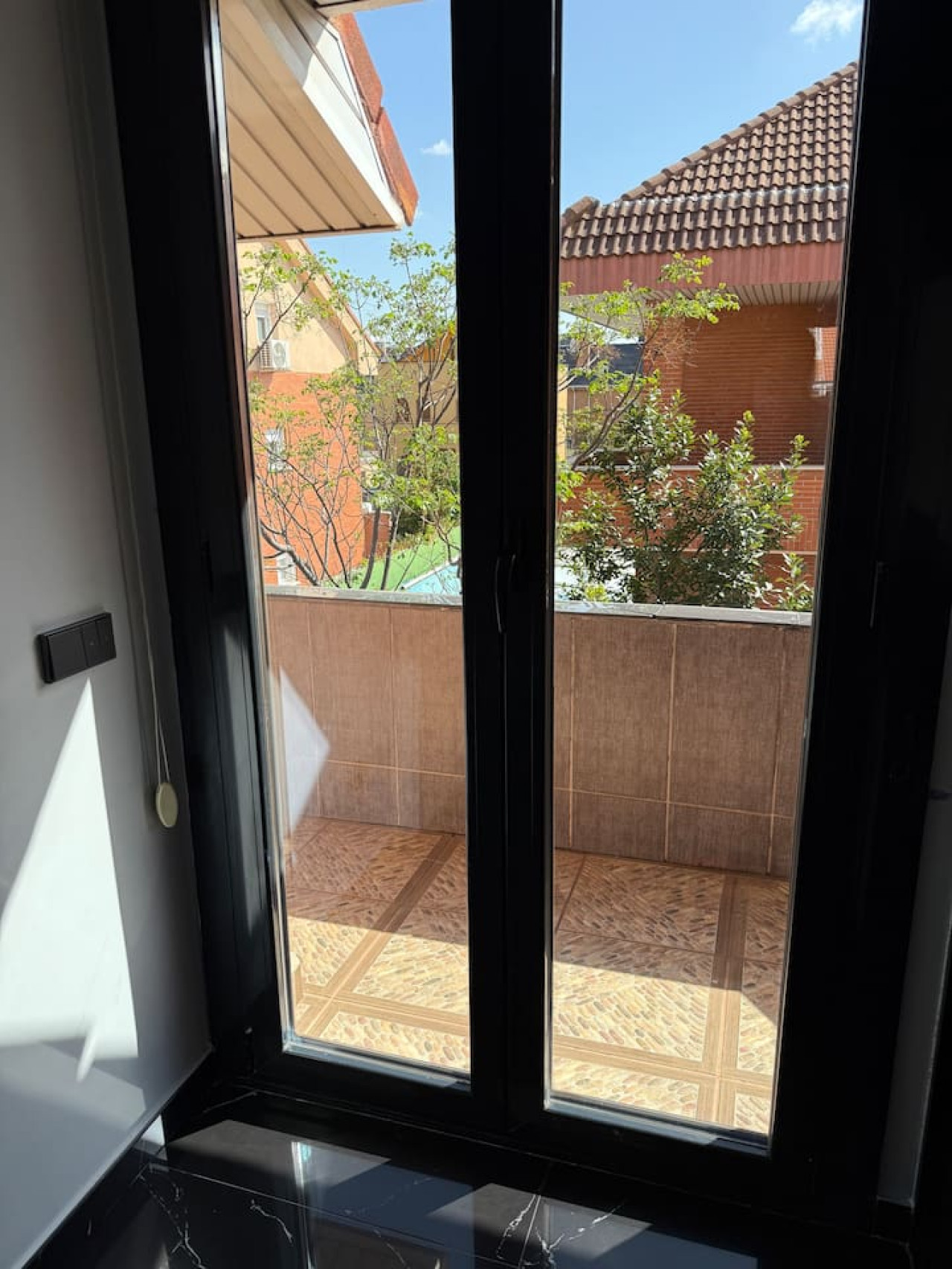 Chalet vanguardista Madrid — imagen adicional